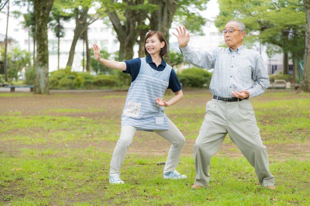 運動習慣による予防が鍵！ロコモティブシンドロームとは